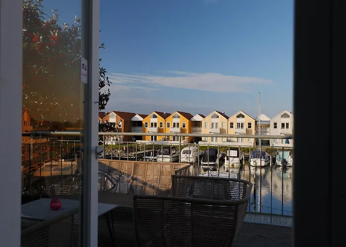 בית נופש Langeland Luksuslejlighed Med Pool Og Rudkøbing