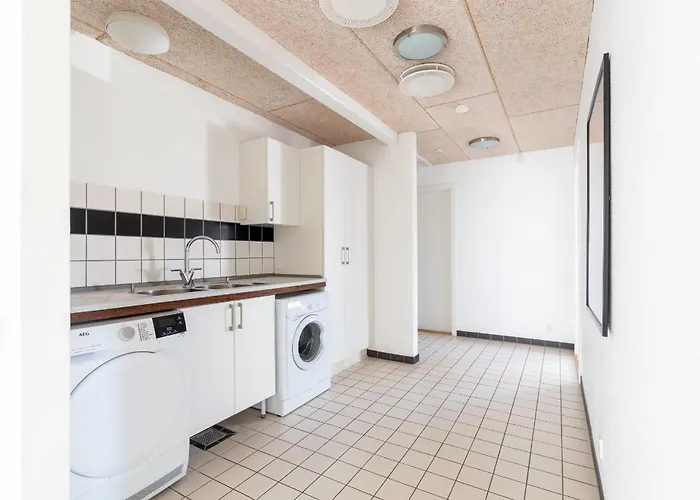 Langeland Luksuslejlighed Med Pool Og